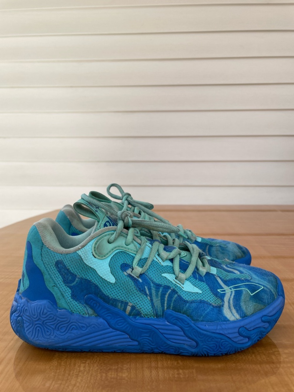 Puma Kids LaMelo Ball MB.03 Lo Team Size 4.5 Basketball